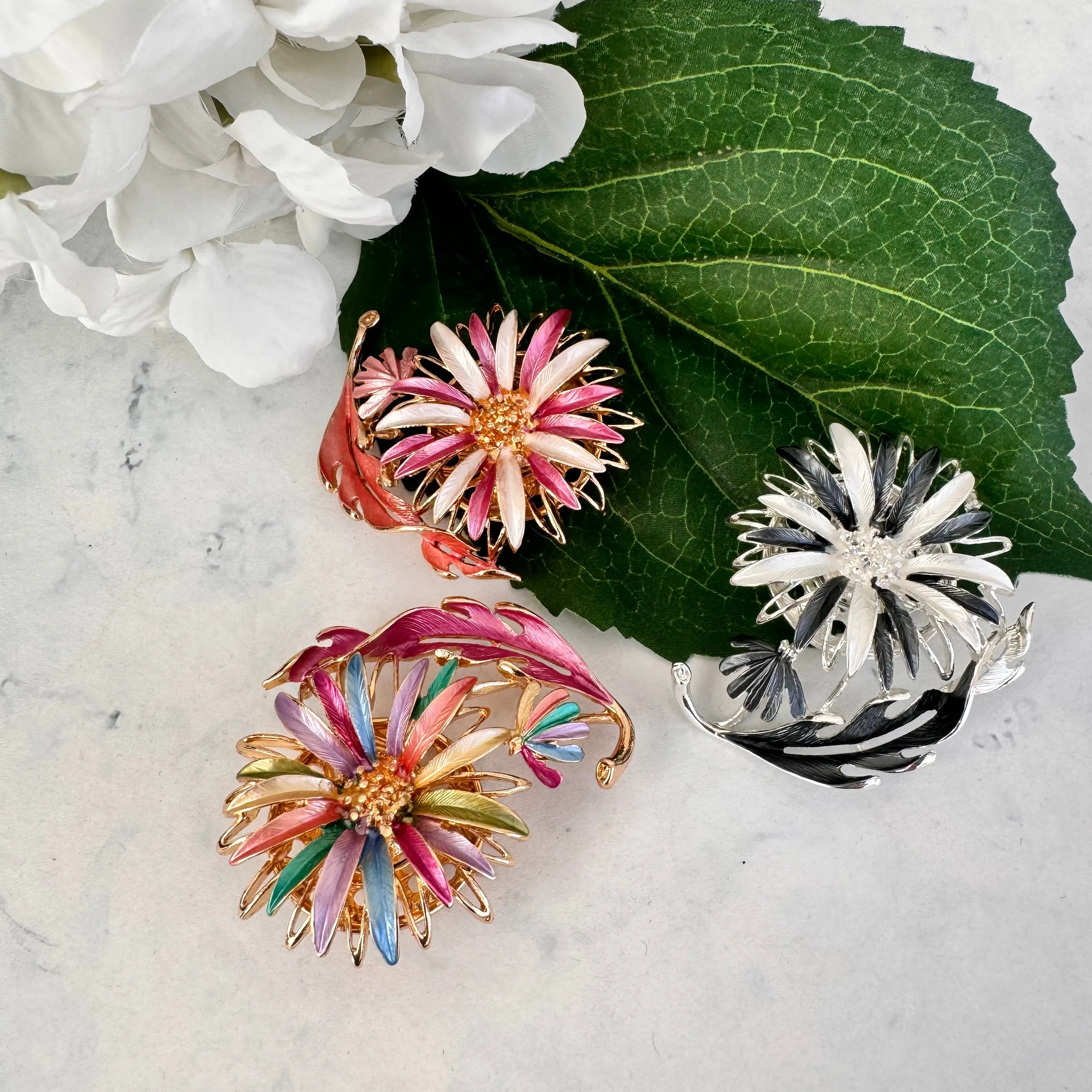 Double Flower Magnetic Brooch