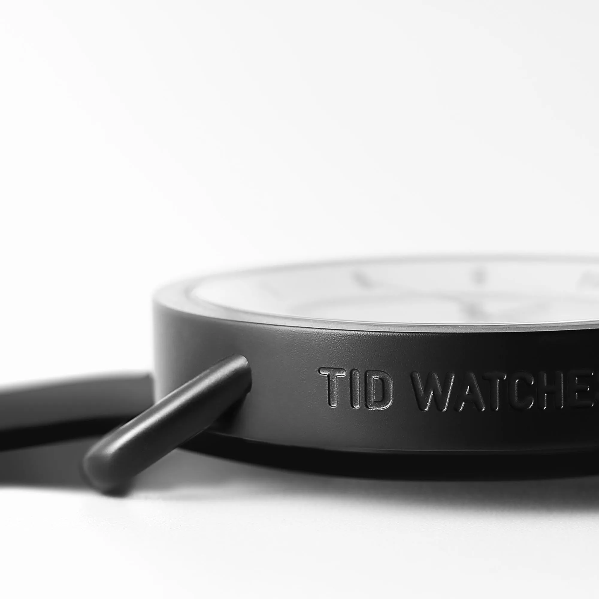 TID No.1 White Dial / Navy Leather Strap / Black Buckle