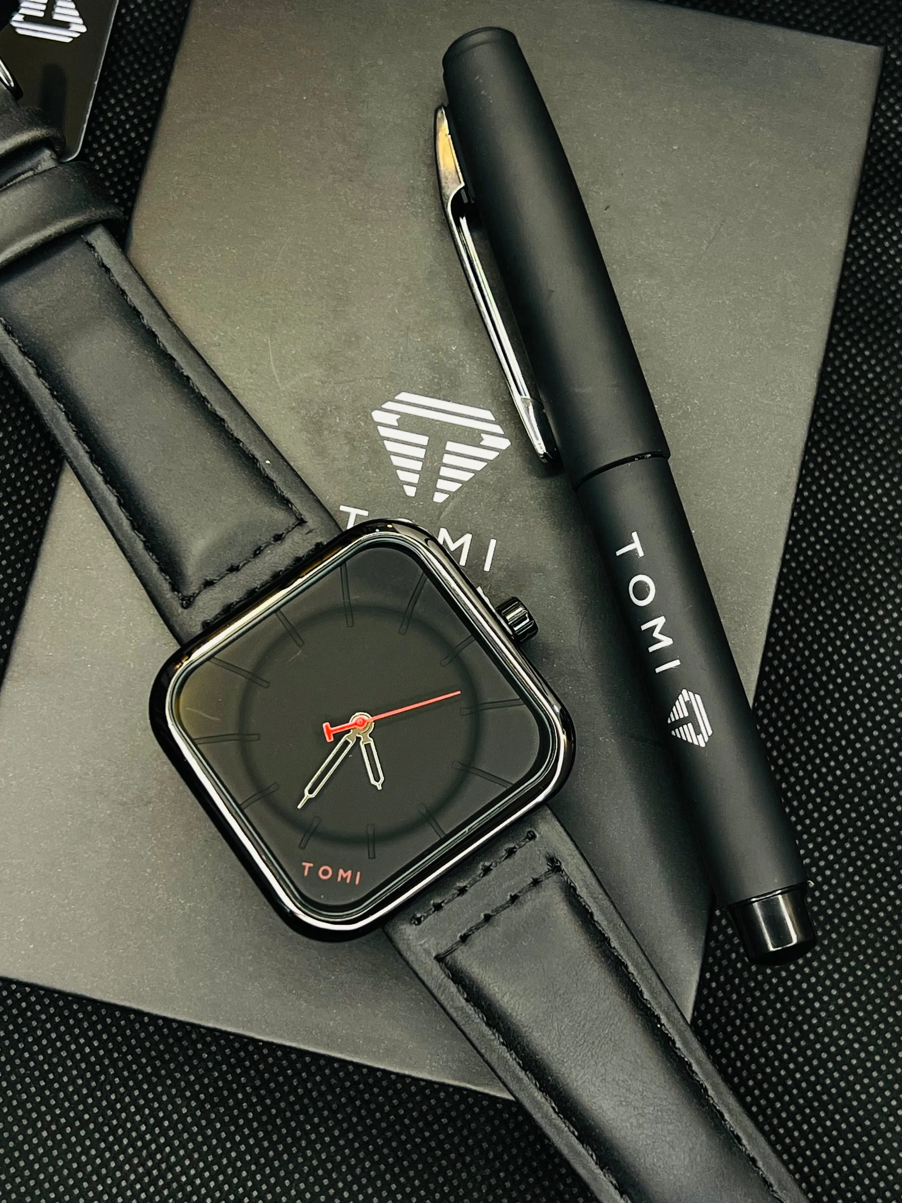 TOMI T-093 Quartz Watch With Pen Executive Gift Box