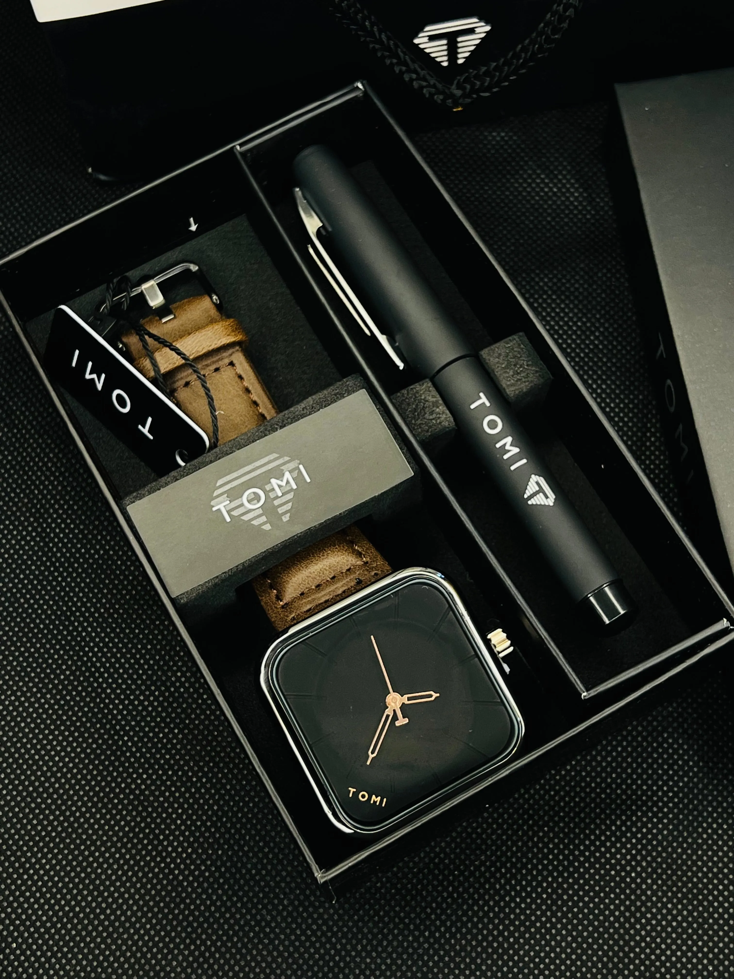 TOMI T-093 Quartz Watch With Pen Executive Gift Box